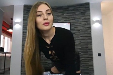 Mom, let me fuck you at home, why cheat on Dad somewhere?