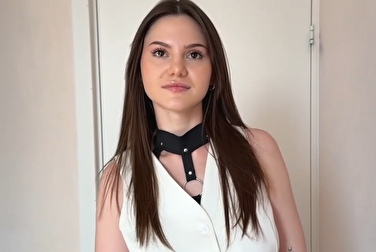 I didn't know that's how a sex therapist works: it was the first session, and there was semen in her