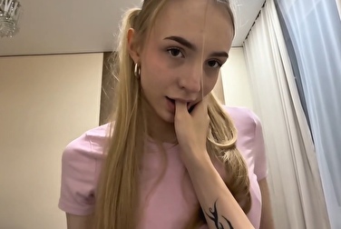 I just hope my friend doesn't find out: while he was in the bathroom, I was fucking his fiancée 🤫